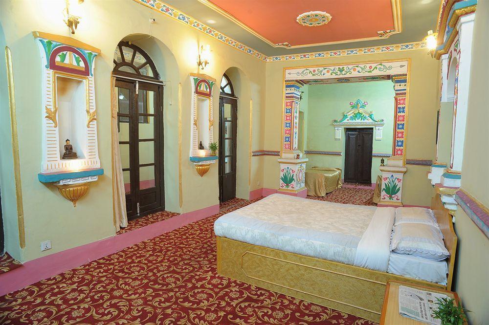 Hotel Himalaya Yoga Катманду Екстериор снимка