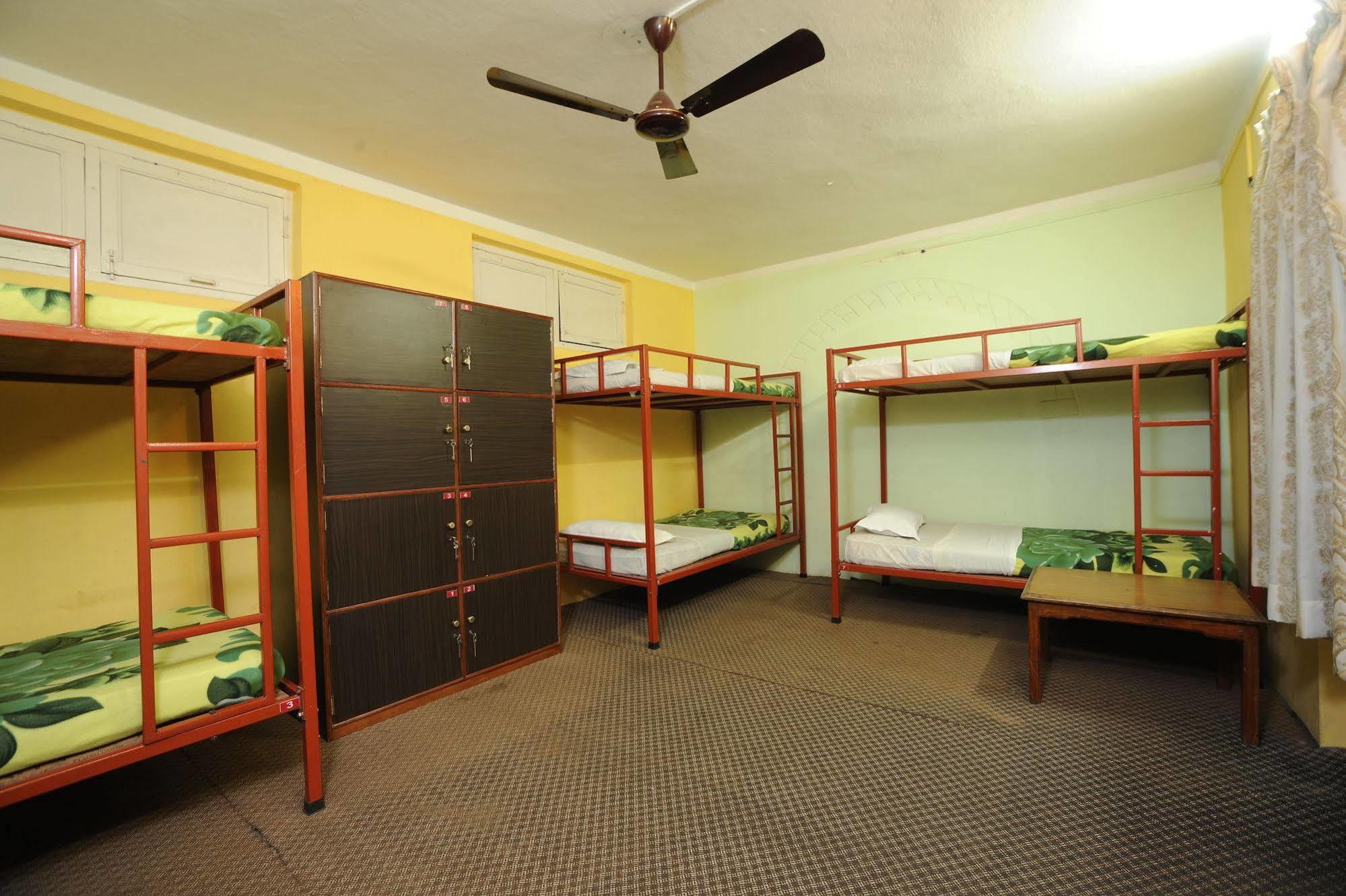 Hotel Himalaya Yoga Катманду Екстериор снимка