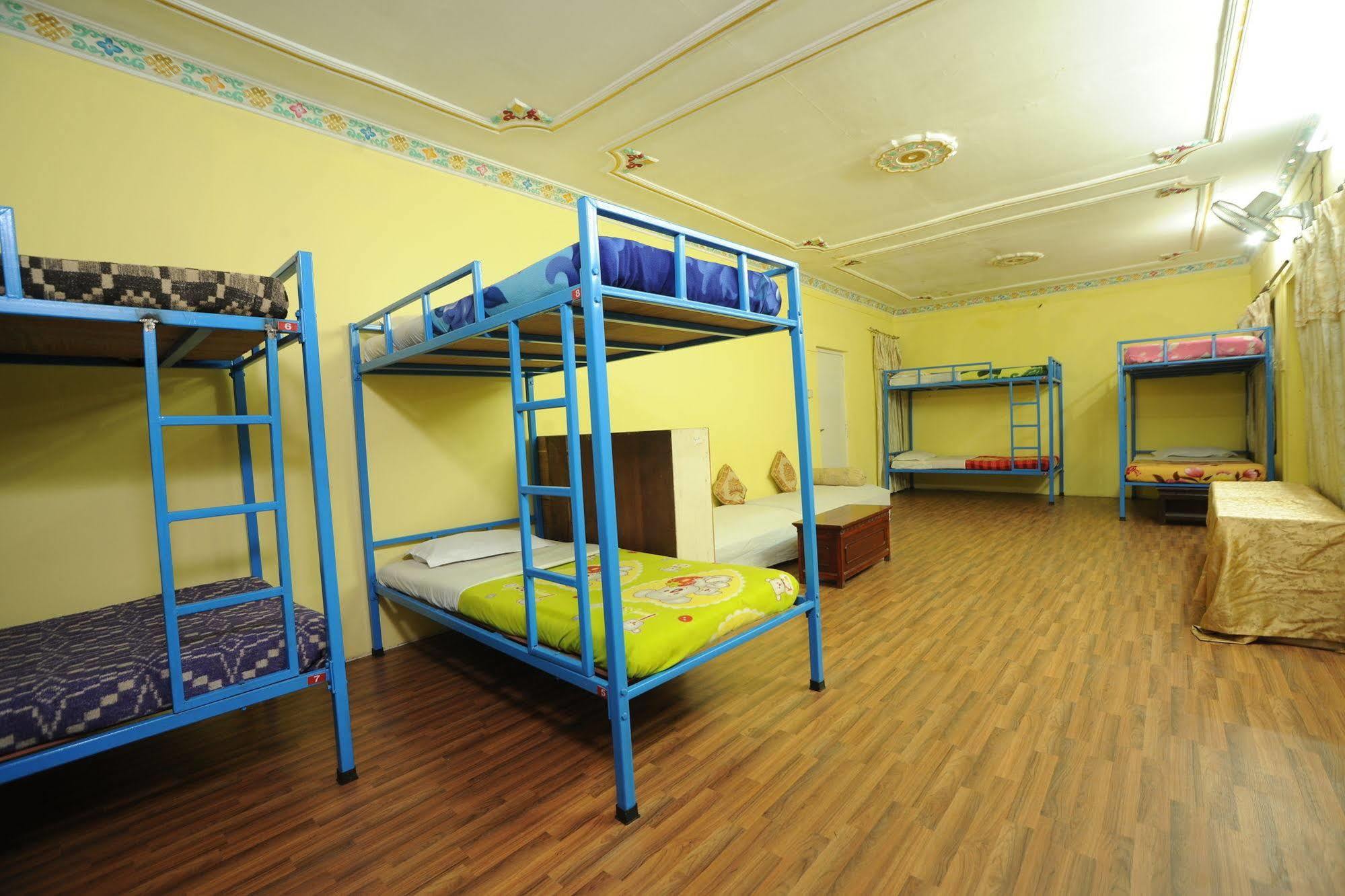 Hotel Himalaya Yoga Катманду Екстериор снимка